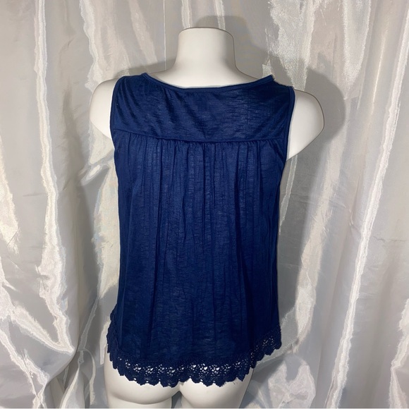 Signature I Studio, Size Medium, Navy Blue’ish, Lightweight, Sleeveless Top - Picture 8 of 11